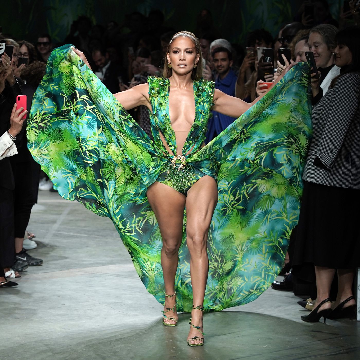 Jennifer Lopez has still got it see sizzling swimsuit pic