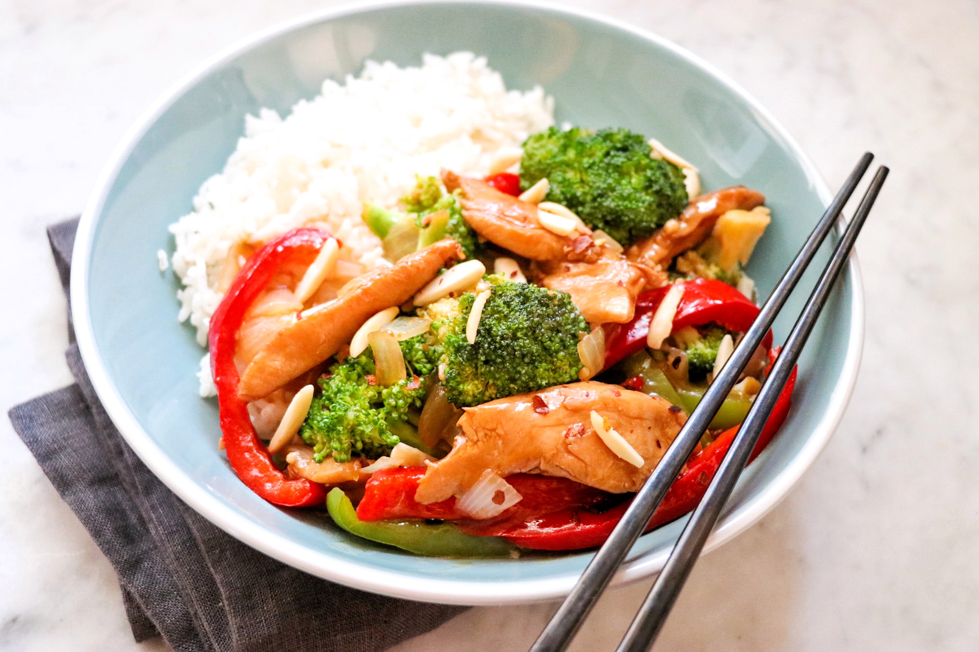 Chicken stir-fry in 4 easy steps