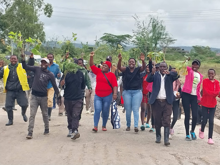 Mavoko residents protest over poor roads & impassable bridge