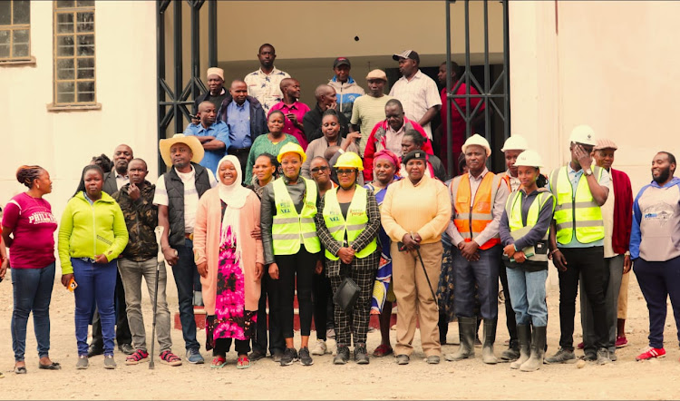 Nairobi South MCA Waithera Chege, residents and state officials during a public participation exercise