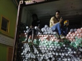 Police arrest 18 in Eastleigh fabric smuggling bust, crack down on container burglary syndicate